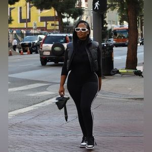 TOO COOL PUFFER VEST IN BLACK